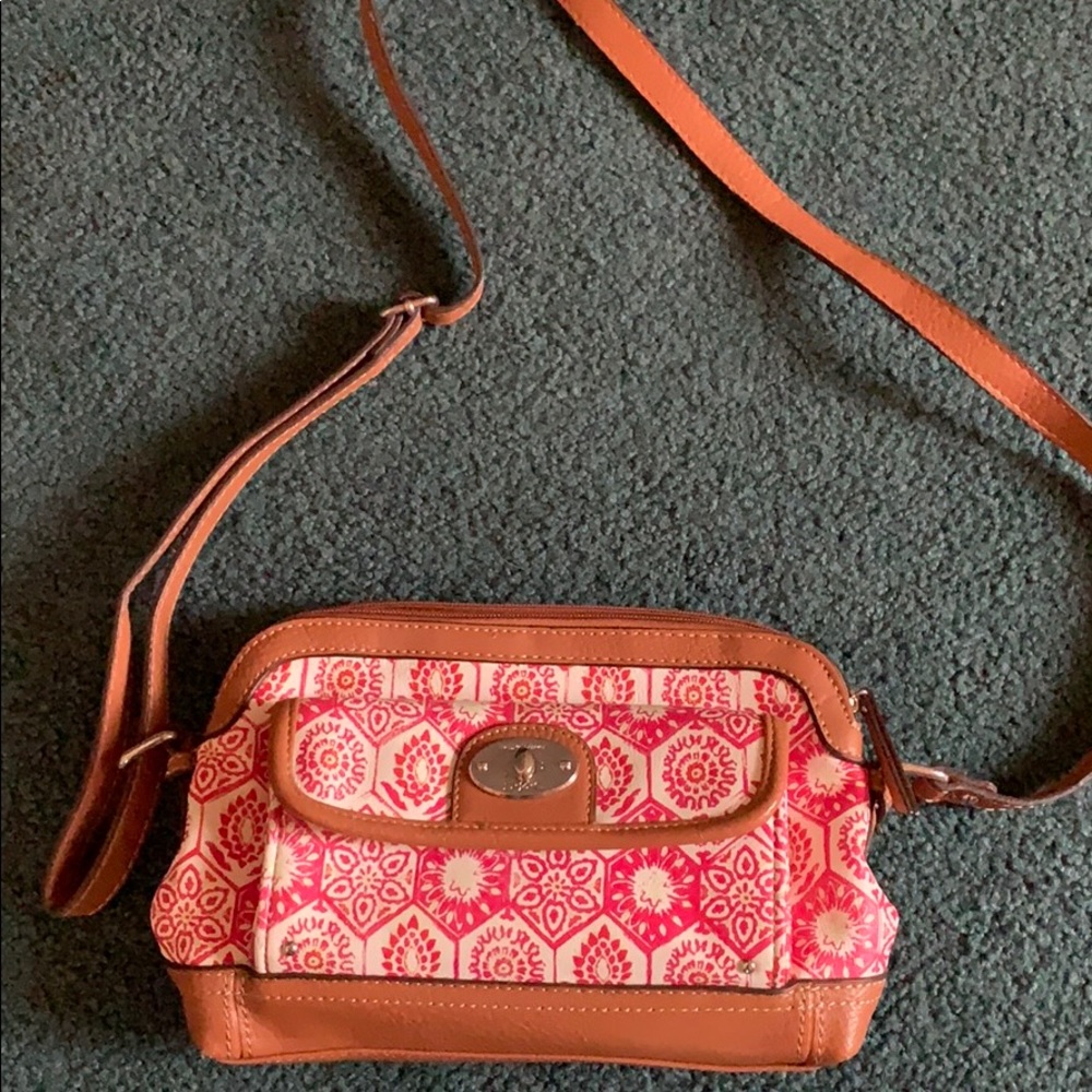 b. Ø. c. Purse